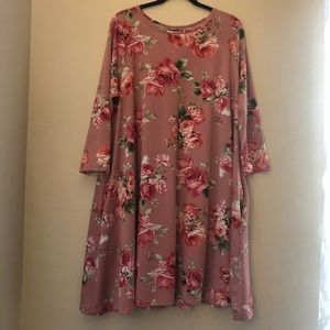 Honey & Lace 3/4 sleeve dress